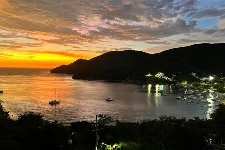 With Shared Terraces And Ocean Views Apartamento